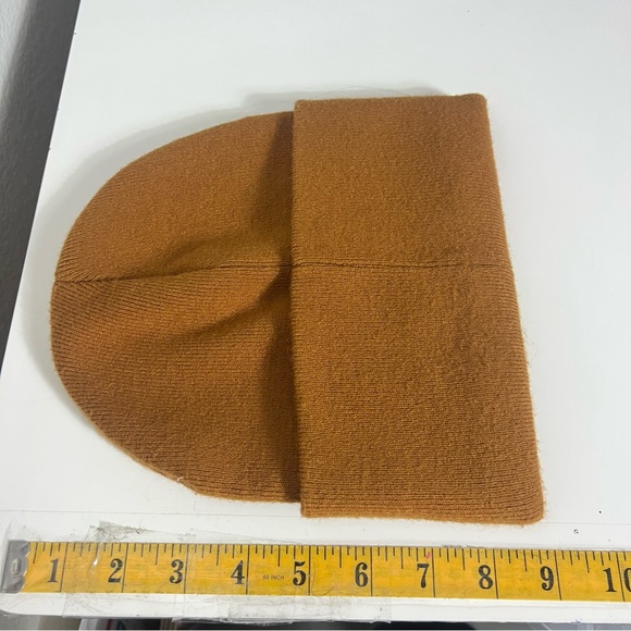 Anthropologie Maeve Fine knit Beanie Hat Honey Tan NWOT - Picture 4 of 7